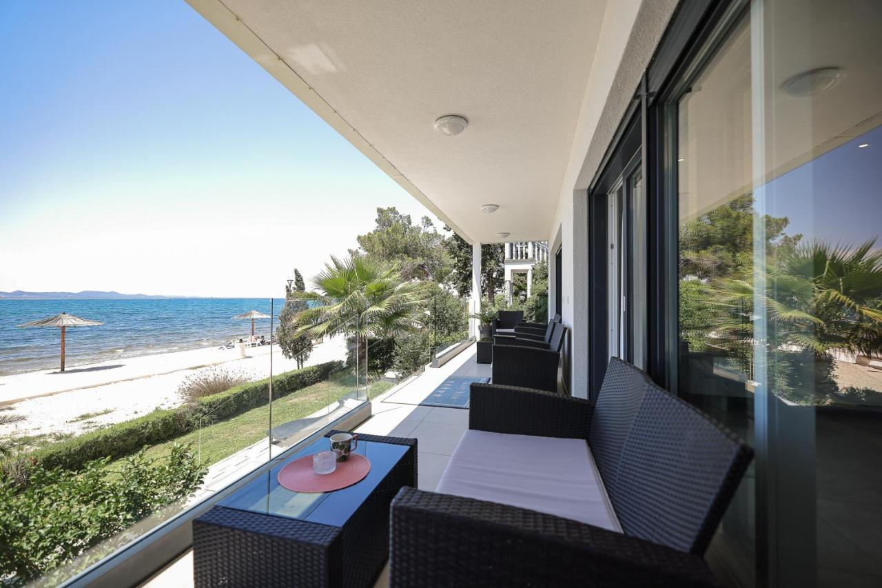 Paradise On The Beach Apartments Bibinje Exterior foto