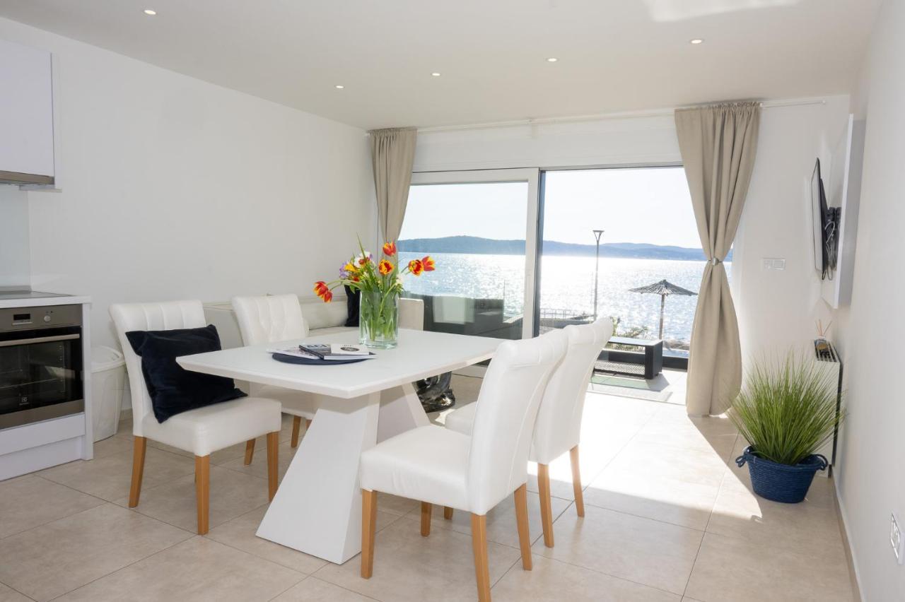 Paradise On The Beach Apartments Bibinje Exterior foto